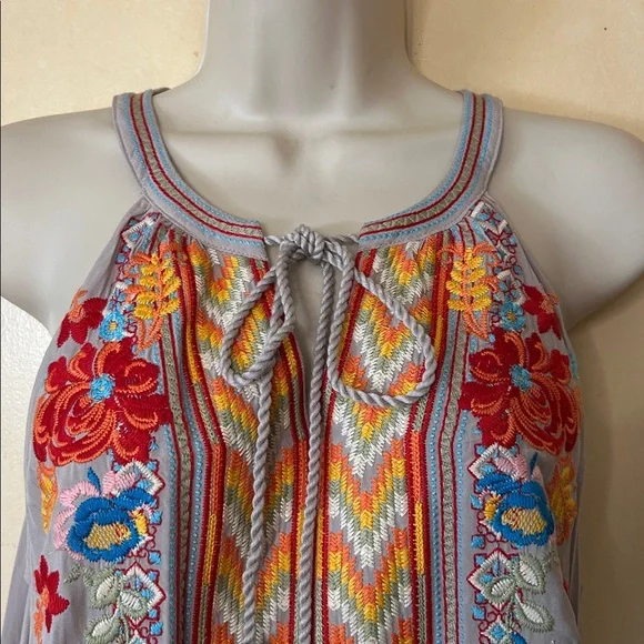 ANDREE BY UNIT Gray Dress with Multicolor Embroidery one size - Picture 2 of 10